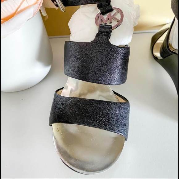 Michael Kors wedges - Picture 3 of 6